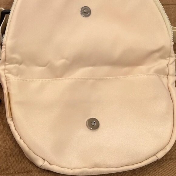 Lululemon Light Ivory/Black All Night Festival Bag (Micro 2L) Gift Ideas - Picture 3 of 6